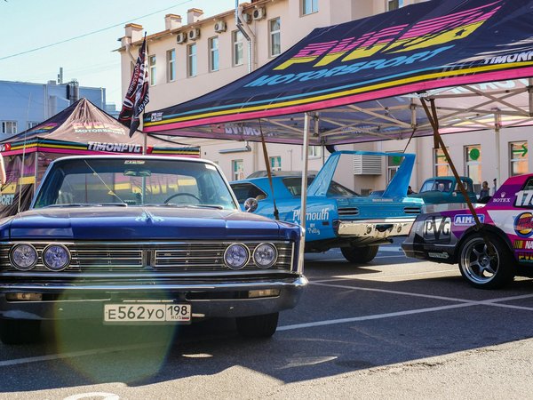 How Can Women in the UK Enhance Their Wellbeing Through Fashion?